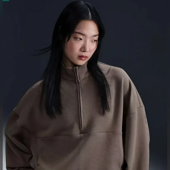 Nike 24.7 ImpossiblySoft Oversized 1/2 Zip Sweatshirt In Mink Brown, NWT - Picture 5 of 7